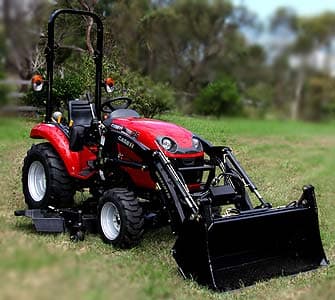 Мини-трактор Case IH Maxxfarm