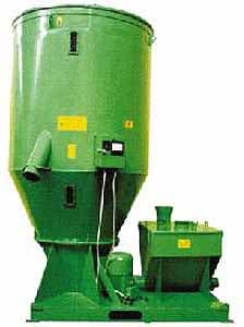 Смеситель комбикорма KPM-1,0