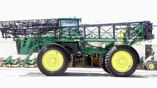 Штанговый опрыскиватель John Deere