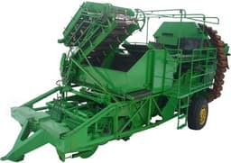 Комбайн картофелеуборочный Агротехмаш Е-686