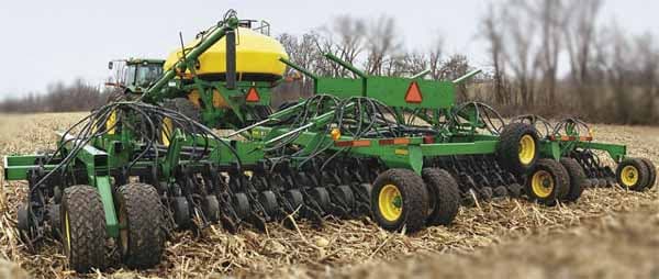 Сеялка пневматическая точного высева John Deere серии 1890 / 1895 SFP