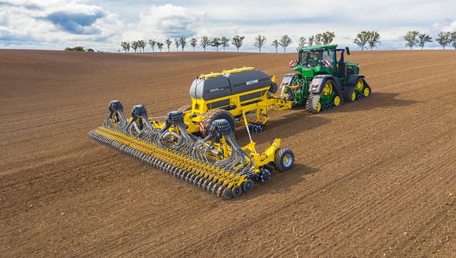Широкозахватная сеялка BEDNAR EFECTA CE 12000