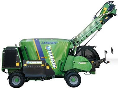 Кормосмеситель самоходный вертикальный Faresin Industries Leader