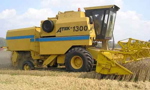 Комбайн зерноуборочный самоходный Атек Atek 1300