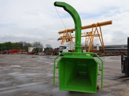 Измельчитель древесины навесной РМ-900