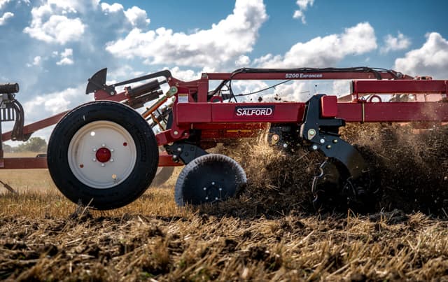 Культиватор скоростной Salford 5200 Enforcer