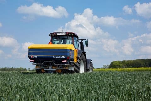 Разбрасыватель удобрений L20W Plus
