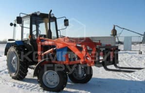 Погрузчик фронтальный ДМЭ-1000 с вилами грузовыми