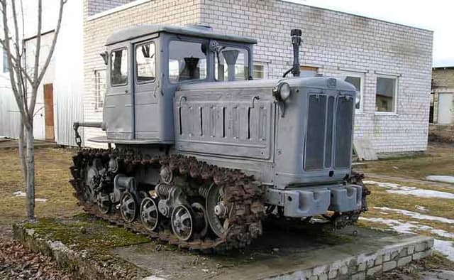 Трактор гусеничный Т-74