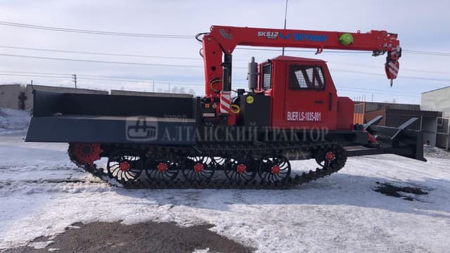 Трактор ТТ-4М с краном-манипулятором SkyWay SK512