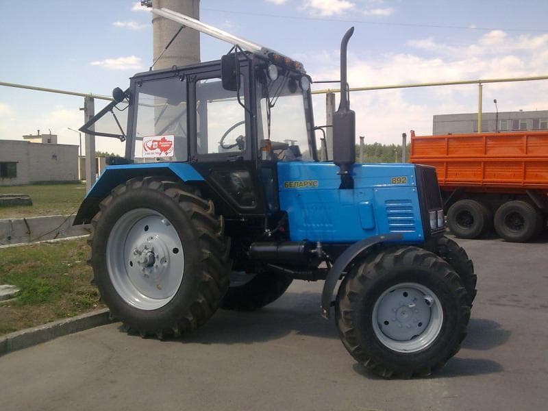 Трактор Беларус МТЗ-892
