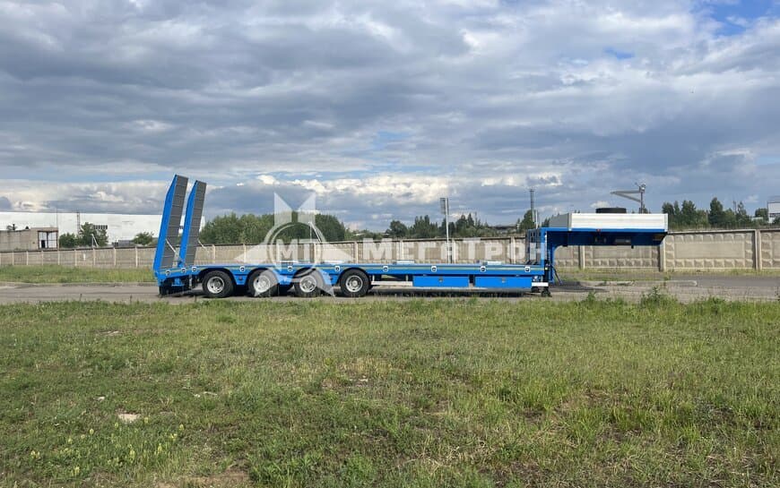 Полуприцеп трал 4589RF, низкорамный (111-23)