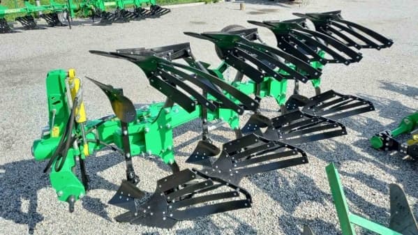 Плуг навесной оборотный PONM 3-35+1 с предохранителем и регулируемой шириной захвата
