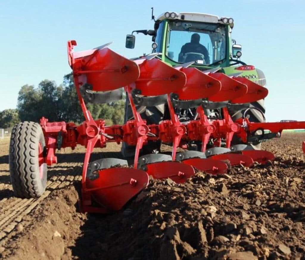 Плуг оборотный IBIS VARIO