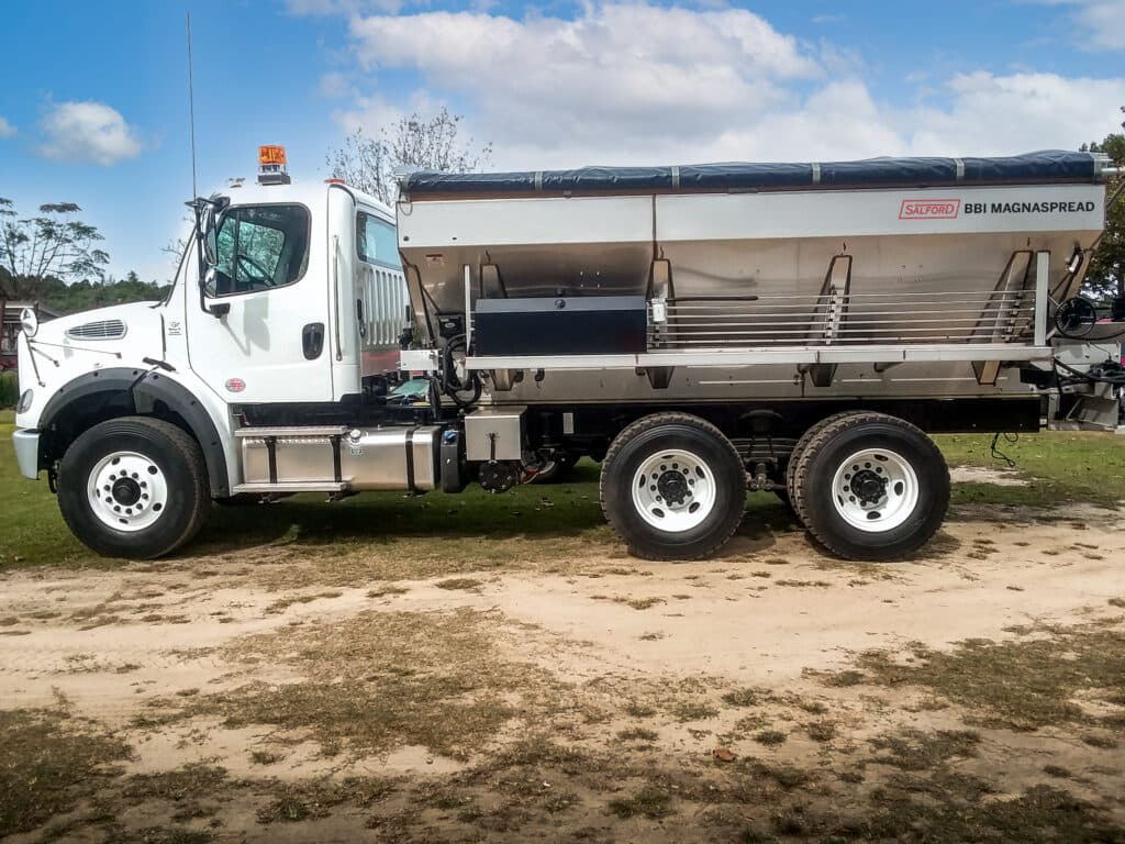 MagnaSpread Truck Mount Spinner Spreader