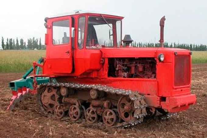 Трактор гусеничный ДТ-75М