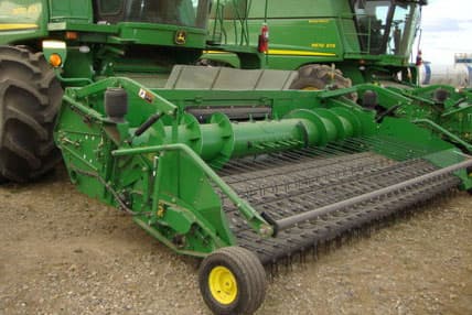 Платформа-подборщик полотенная John Deere 600P